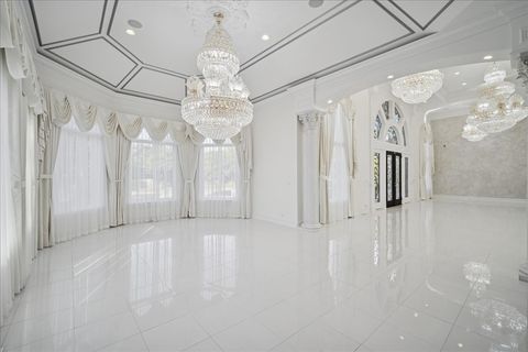 Tiny photo for 2315 N Arlington Heights Road, Arlington Heights, IL 60004 (MLS # 12461740)