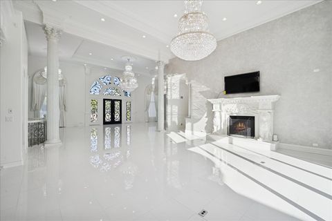 Tiny photo for 2315 N Arlington Heights Road, Arlington Heights, IL 60004 (MLS # 12461740)