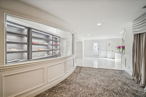 Tiny photo for 2315 N Arlington Heights Road, Arlington Heights, IL 60004 (MLS # 12461740)