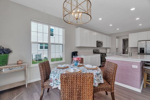 Tiny photo for 16151 S Lake View Road, Plainfield, IL 60586 (MLS # 12442953)