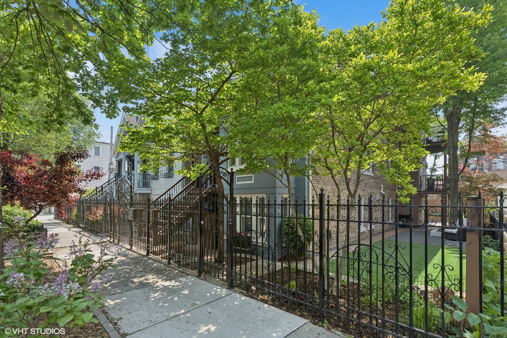2319 W SHAKESPEARE Street