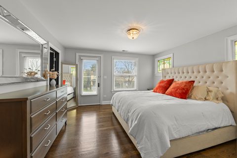 Tiny photo for 5009 W Catalpa Avenue, Chicago, IL 60630 (MLS # 12622440)