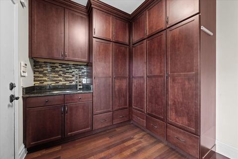 Tiny photo for 3390 Whirlaway Drive, Northbrook, IL 60062 (MLS # 12634998)
