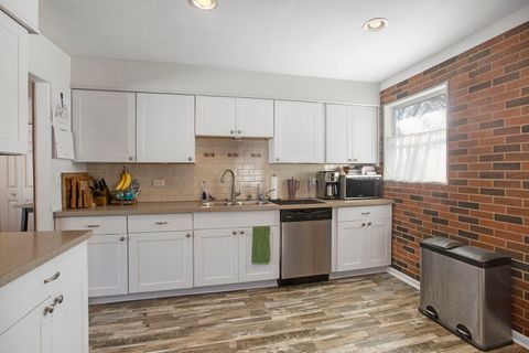 Tiny photo for 2705 Park Street, Rolling Meadows, IL 60008 (MLS # 12551786)