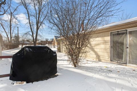 Tiny photo for 2705 Park Street, Rolling Meadows, IL 60008 (MLS # 12551786)