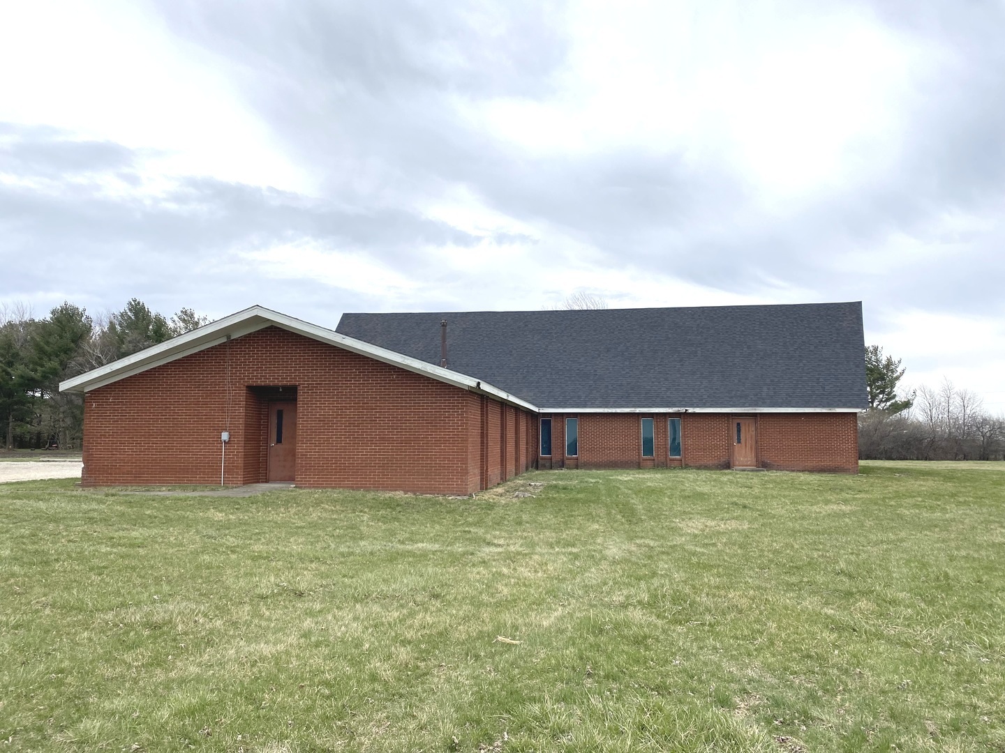 1902 N County Road 3000 Road N