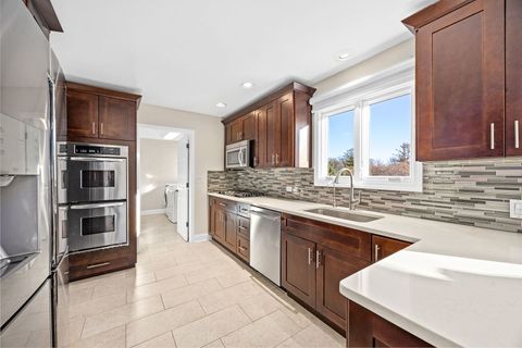 Tiny photo for 6209 Sleepy Hollow Lane, Lisle, IL 60532 (MLS # 12550091)