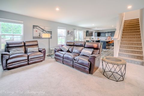 Tiny photo for 450 Cardinal Way, Hampshire, IL 60140 (MLS # 12659373)