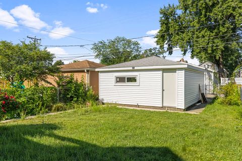Tiny photo for 4236 N Ozark Avenue, Norridge, IL 60706 (MLS # 12448496)