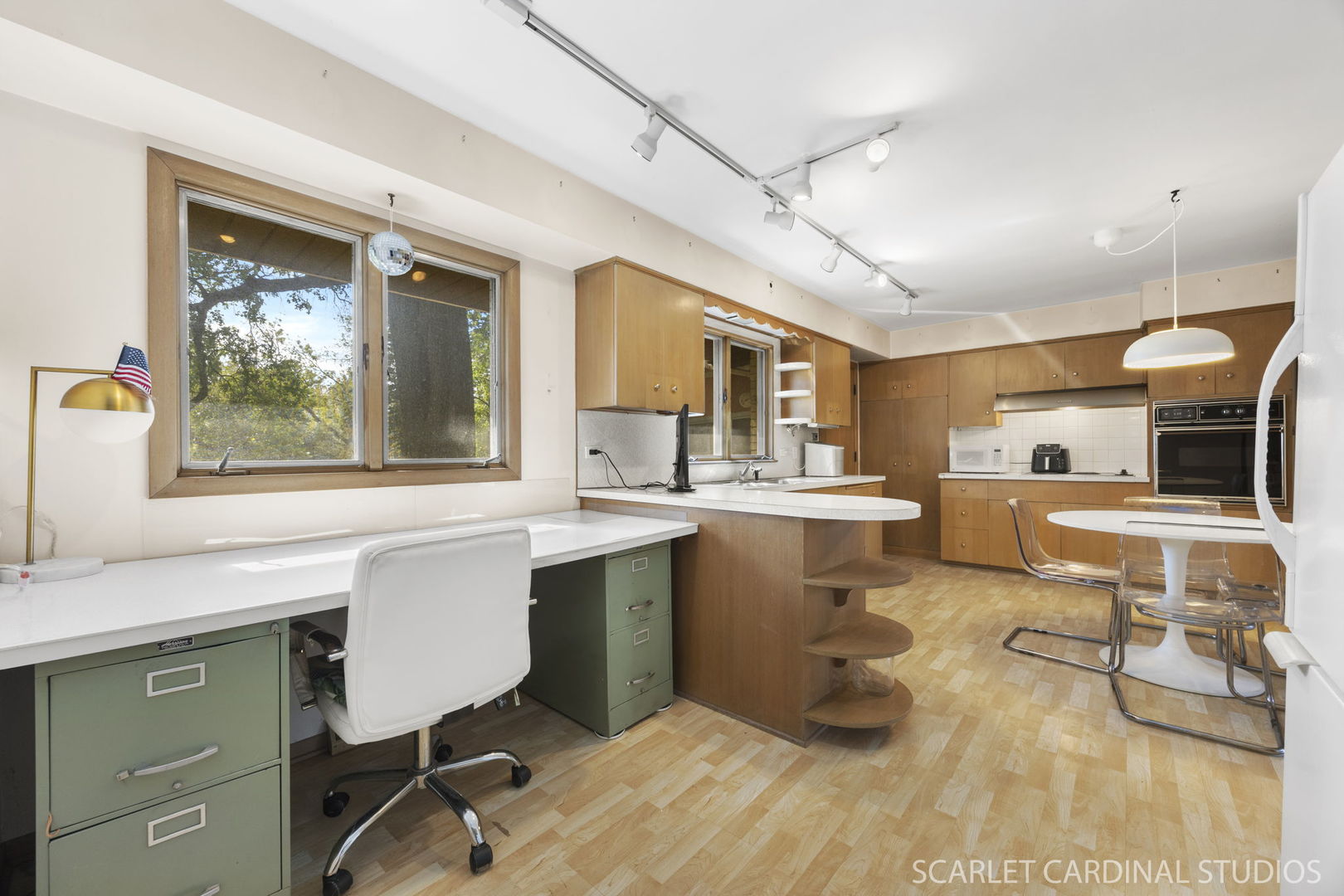 Lisle, Illinois 60532, United States, 3 Bedrooms Bedrooms, ,2 BathroomsBathrooms,Residential,Active,243439