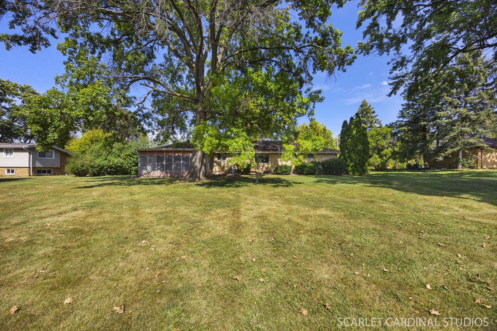 Lisle, Illinois 60532, United States, 3 Bedrooms Bedrooms, ,2 BathroomsBathrooms,Residential,Active,243439