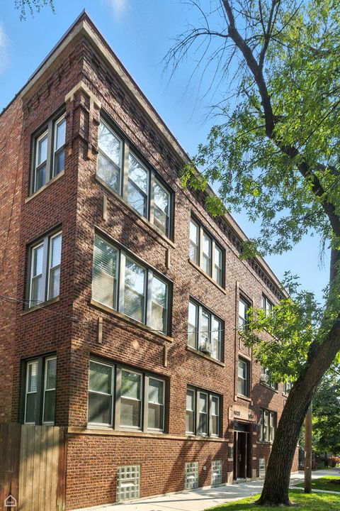 Photo of 1626 W Highland Avenue #1W, Chicago, IL 60660 (MLS # 12435590)