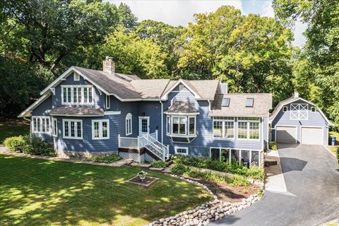 25440 N Wagon Wheel Court Barrington IL 60010