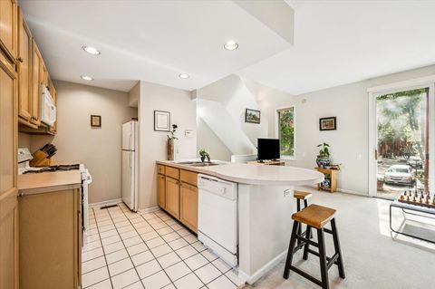 Tiny photo for 1200 S Federal Street #D, Chicago, IL 60605 (MLS # 12484664)