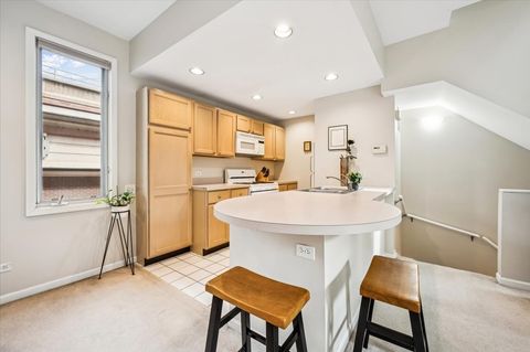 Tiny photo for 1200 S Federal Street #D, Chicago, IL 60605 (MLS # 12484664)