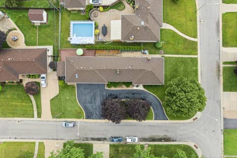 Tiny photo for 8231 W Berwyn Avenue, Chicago, IL 60656 (MLS # 12710865)