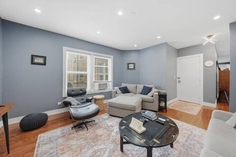 Tiny photo for 2212 E 70th Street #1B, Chicago, IL 60649 (MLS # 12714410)