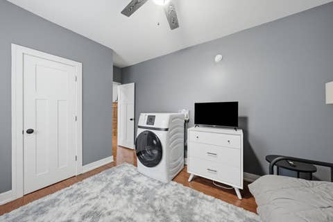 Tiny photo for 2212 E 70th Street #1B, Chicago, IL 60649 (MLS # 12714410)