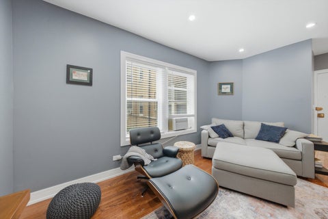 Tiny photo for 2212 E 70th Street #1B, Chicago, IL 60649 (MLS # 12714410)