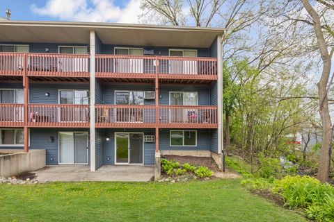Tiny photo for 764 TERRACE Court #A, Elgin, IL 60120 (MLS # 12469044)