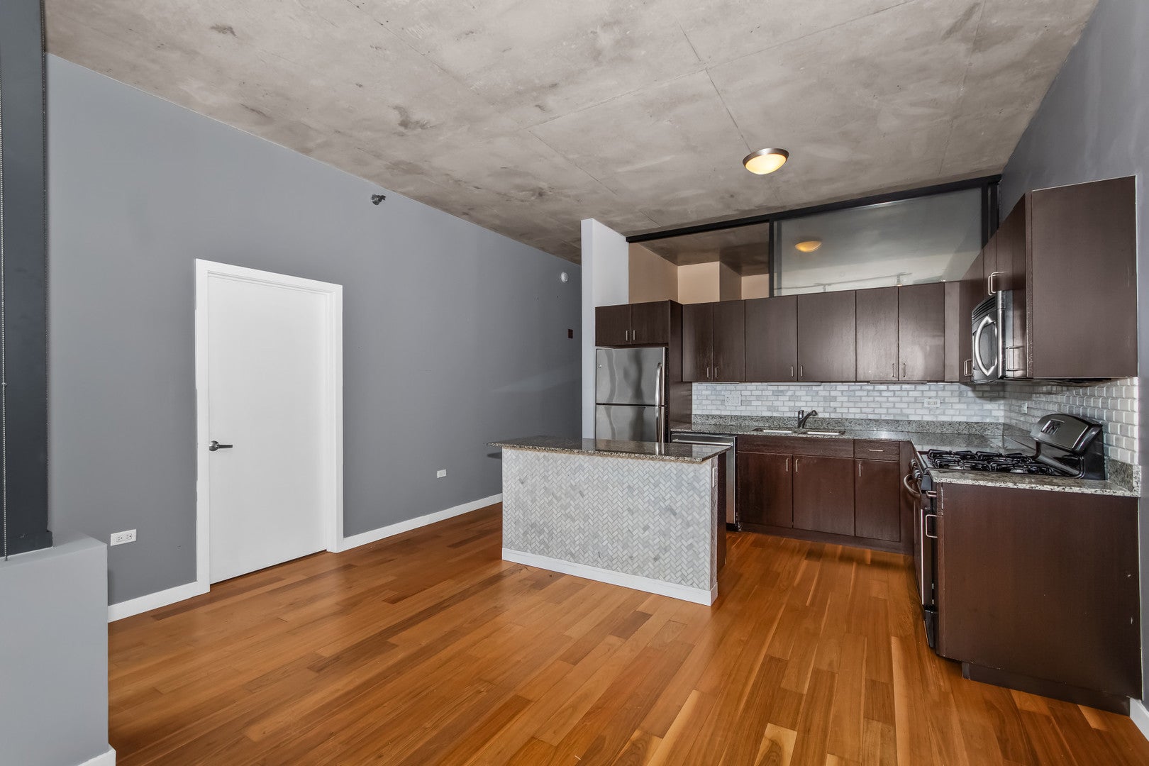 235 W Van Buren Street 2002