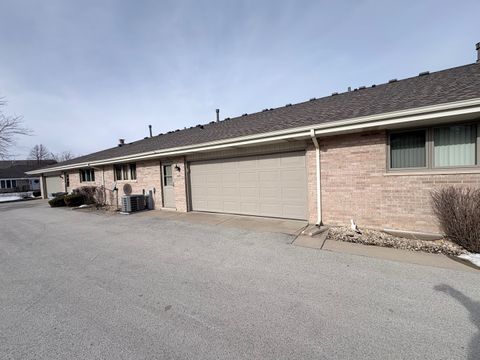 Tiny photo for 10935 Colorado Court, Orland Park, IL 60467 (MLS # 12552719)