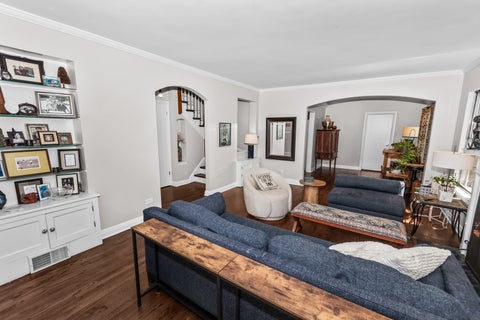 Tiny photo for 415 Ashland Avenue, Evanston, IL 60202 (MLS # 12733130)