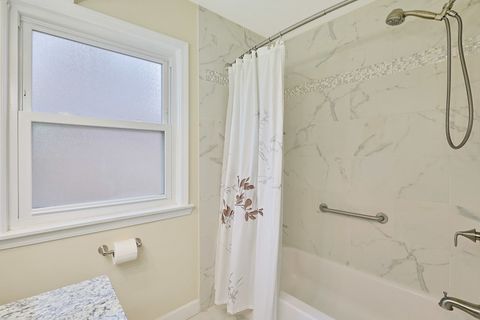 Tiny photo for 2611 Lake Avenue, Wilmette, IL 60091 (MLS # 12550965)