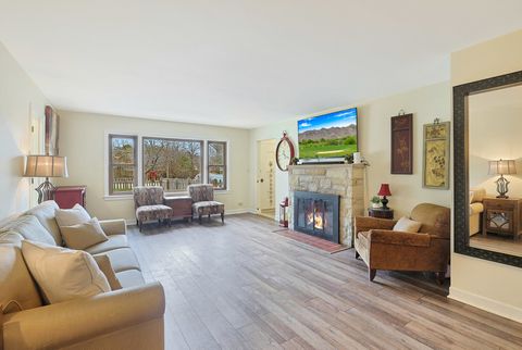 Tiny photo for 2611 Lake Avenue, Wilmette, IL 60091 (MLS # 12550965)