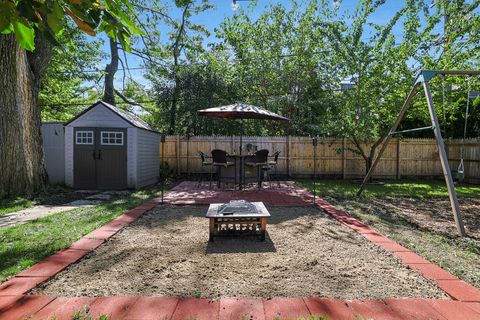 Tiny photo for 2611 Lake Avenue, Wilmette, IL 60091 (MLS # 12550965)