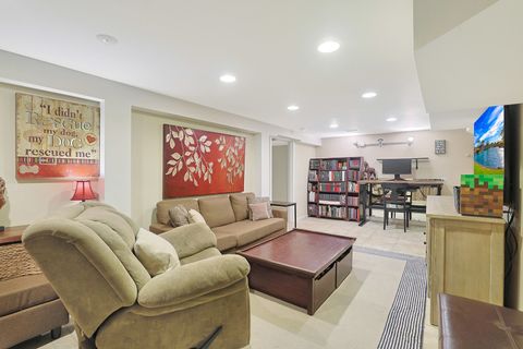 Tiny photo for 2611 Lake Avenue, Wilmette, IL 60091 (MLS # 12550965)