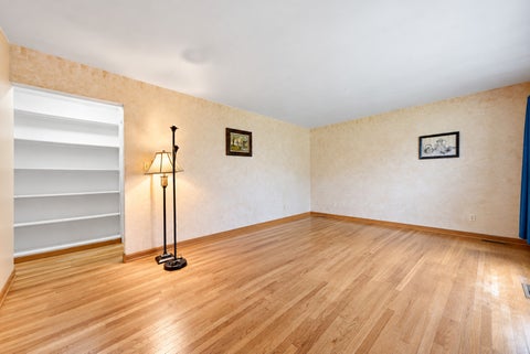 Tiny photo for 129 Oakview Drive, New Lenox, IL 60451 (MLS # 12778643)