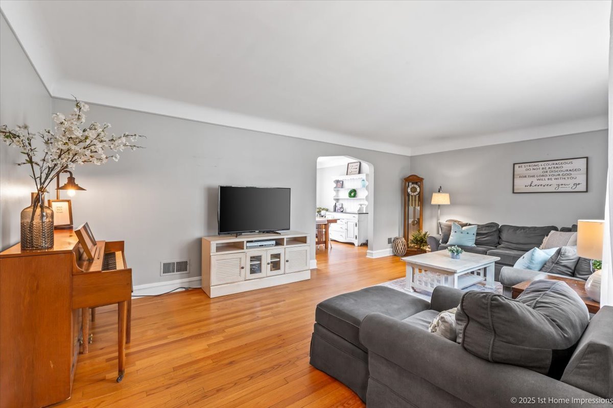 2517 W 114th Street