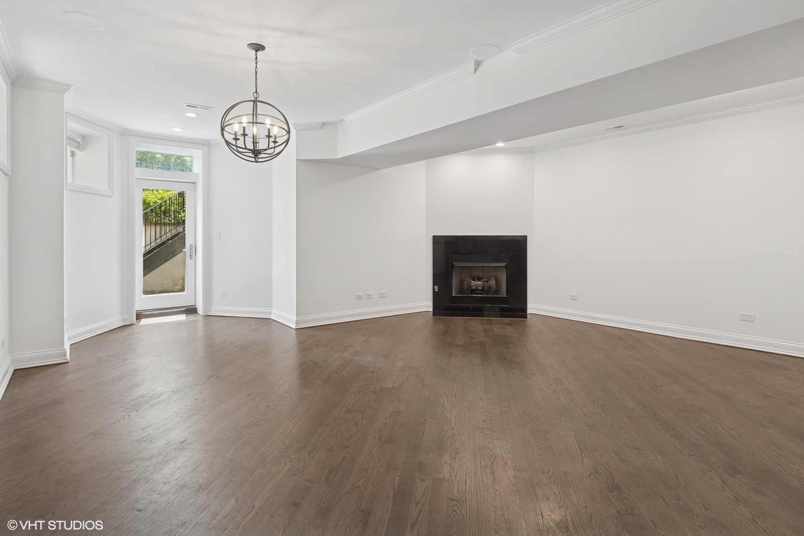 506 W Oakdale Avenue 1