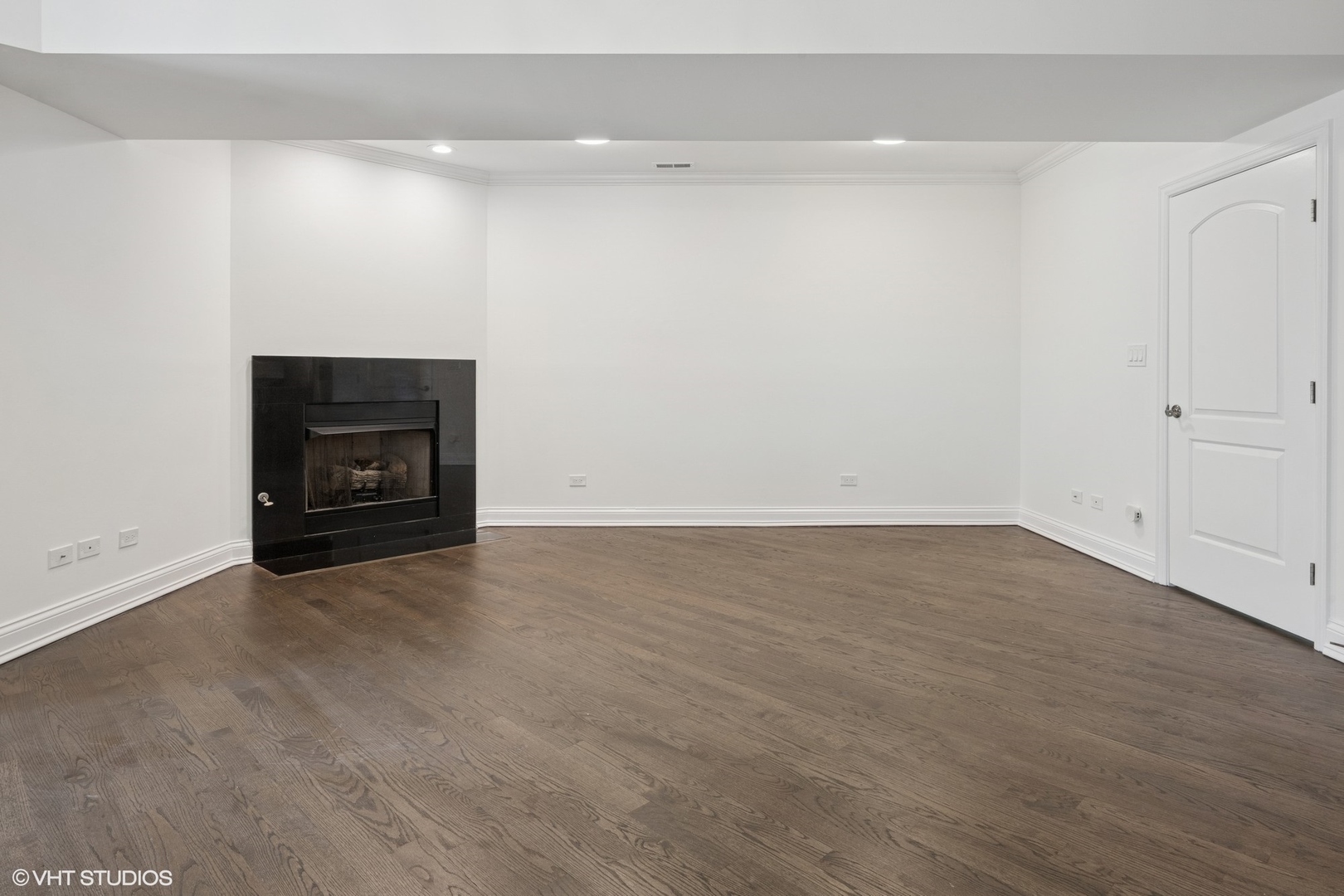 506 W Oakdale Avenue 1
