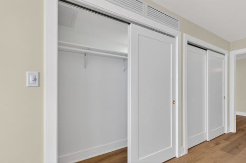 Tiny photo for 5801 N SHERIDAN Road #20D, Chicago, IL 60660 (MLS # 12718122)