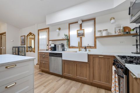 Tiny photo for 4828 N Newcastle Avenue, Chicago, IL 60656 (MLS # 12486628)