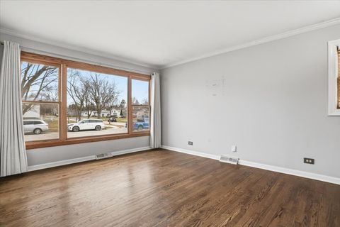 Tiny photo for 509 Bonniebrook Avenue, Mundelein, IL 60060 (MLS # 12574074)