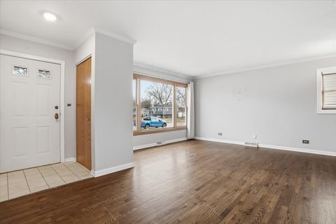 Tiny photo for 509 Bonniebrook Avenue, Mundelein, IL 60060 (MLS # 12574074)