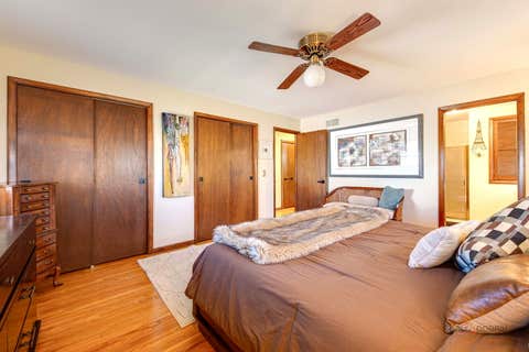Tiny photo for 2042 S Goebbert Road, Arlington Heights, IL 60005 (MLS # 12720204)