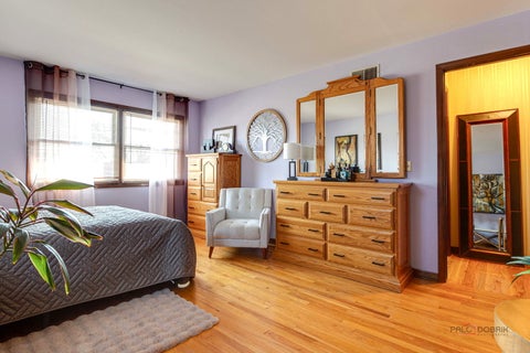 Tiny photo for 2042 S Goebbert Road, Arlington Heights, IL 60005 (MLS # 12720204)