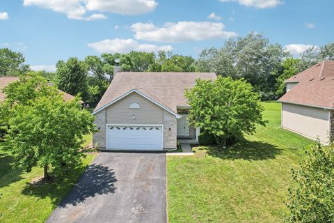 Tiny photo for 3616 Creekside Court, Winthrop Harbor, IL 60096 (MLS # 12462466)