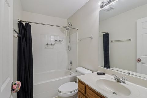 Tiny photo for 3616 Creekside Court, Winthrop Harbor, IL 60096 (MLS # 12462466)