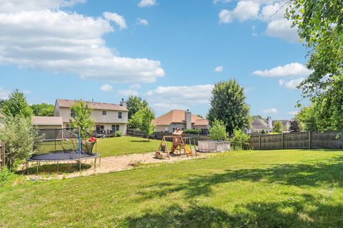 Tiny photo for 3616 Creekside Court, Winthrop Harbor, IL 60096 (MLS # 12462466)