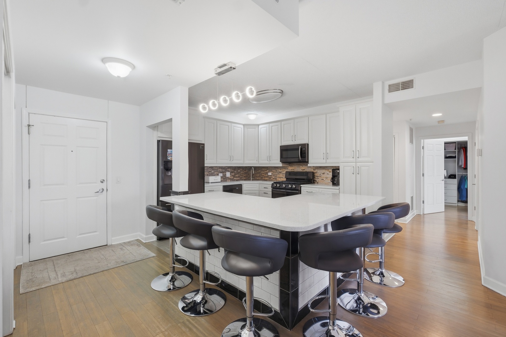 9670 Franklin Avenue 411