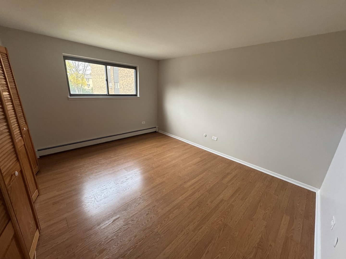 8901 N Western Avenue 211