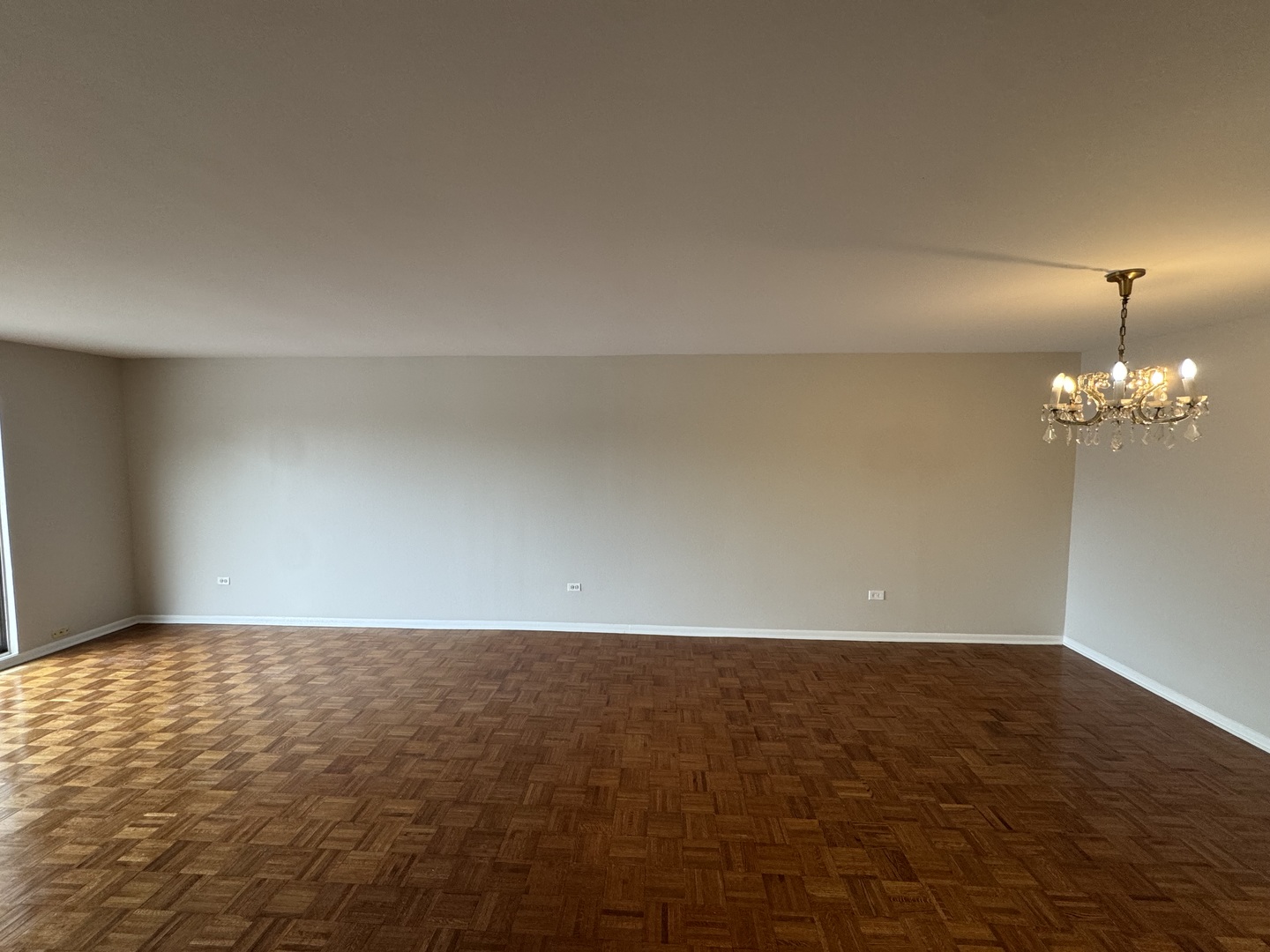 8901 N Western Avenue 211