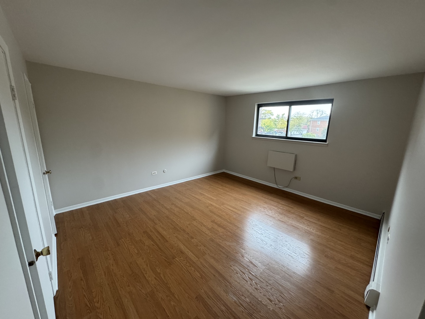 8901 N Western Avenue 211