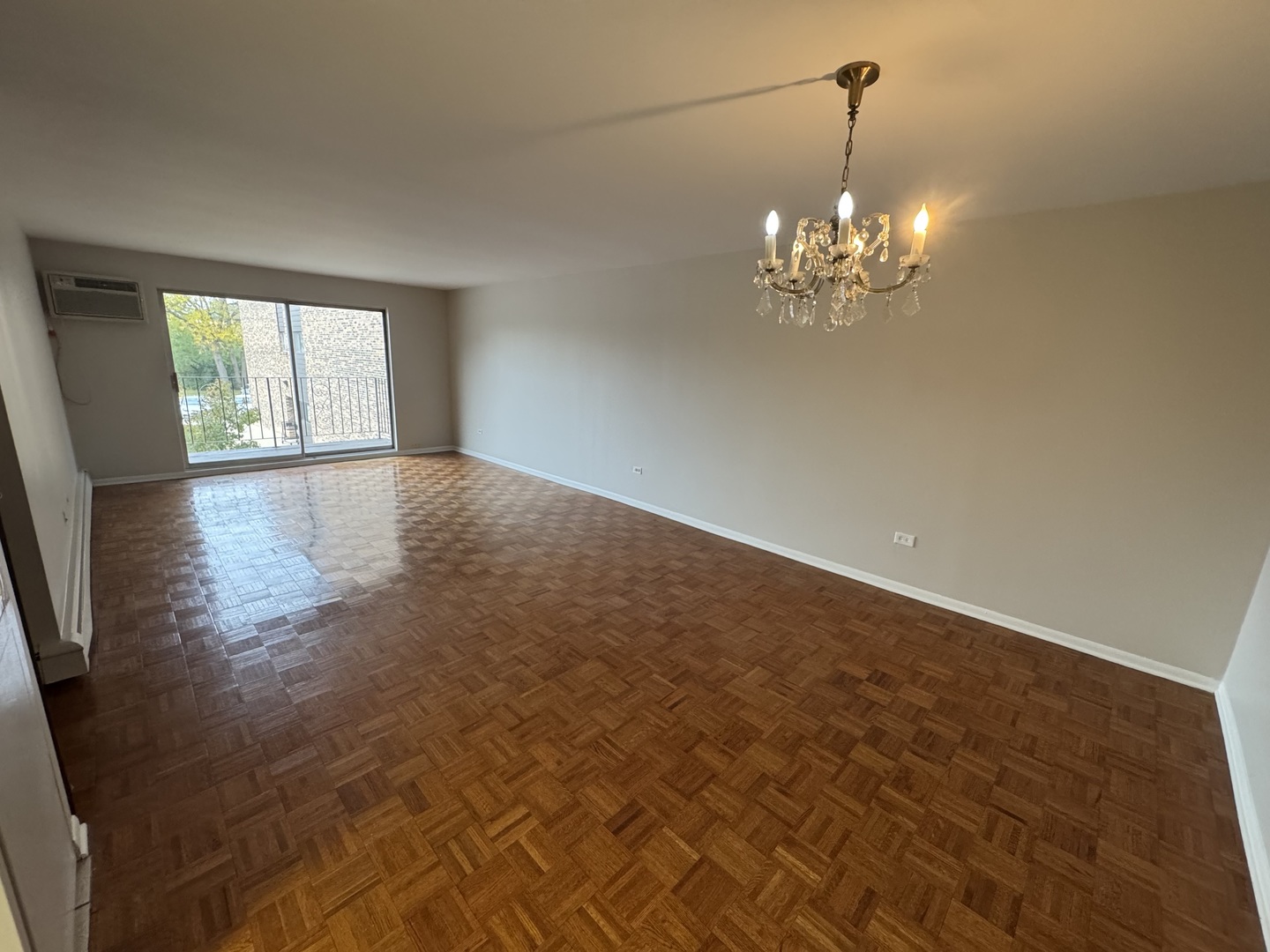 8901 N Western Avenue 211