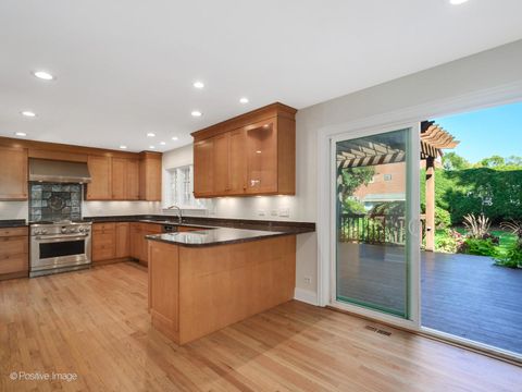 Tiny photo for 314 W Wing Street, Arlington Heights, IL 60005 (MLS # 12485387)